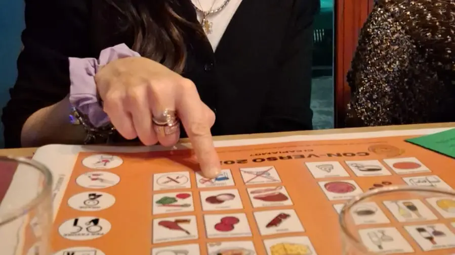 La tovaglietta della cena muta