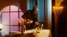Bruno Frusca in una scena di «Tiro a segno sul candeliere», La Betulla di Nave
