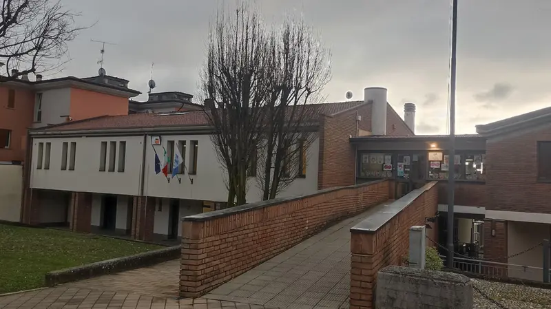In Comune, il trasferimento per garantire la sicurezza agli studenti
