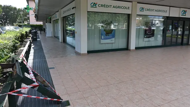 Fornaci, assalto al bancomat nella notte