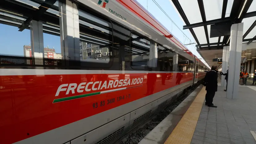 Un Frecciarossa nella stazione cittadina