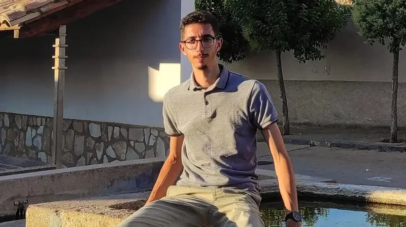 Youssef Siher ha 30 anni
