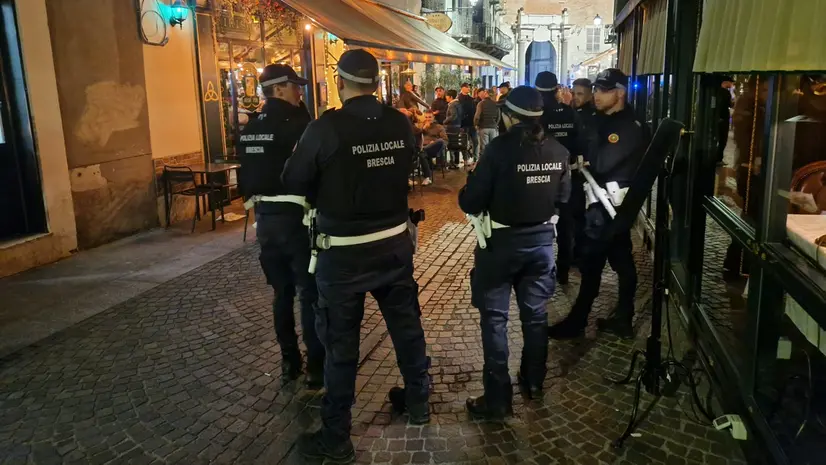 La rissa in centro a Brescia