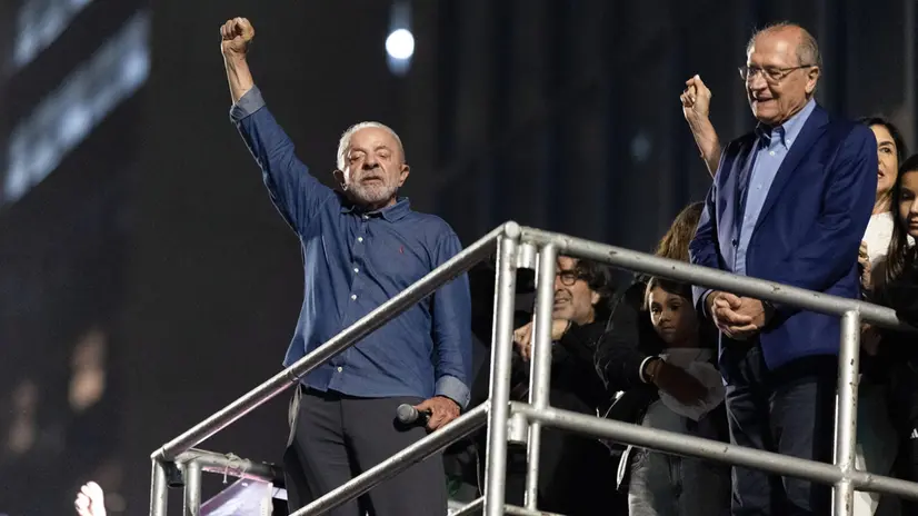 Lula dopo aver vinto le elezioni - Foto Ansa © www.giornaledibrescia.it