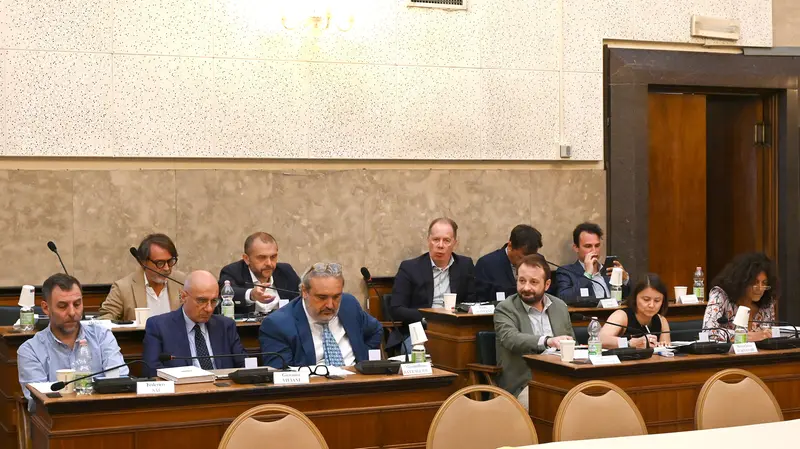 I banchi del centrodestra - Foto Comune di Brescia/Christian Penocchio