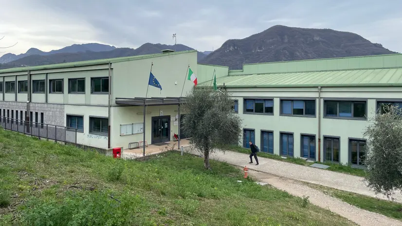 Il liceo Fermi di Salò - © www.giornaledibrescia.it