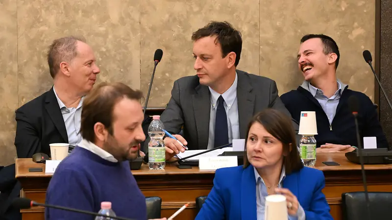 I banchi del centrodestra - Foto Comune di Brescia/Christian Penocchio