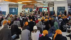 La visita degli studenti al Tempio Sikh - © www.giornaledibrescia.it